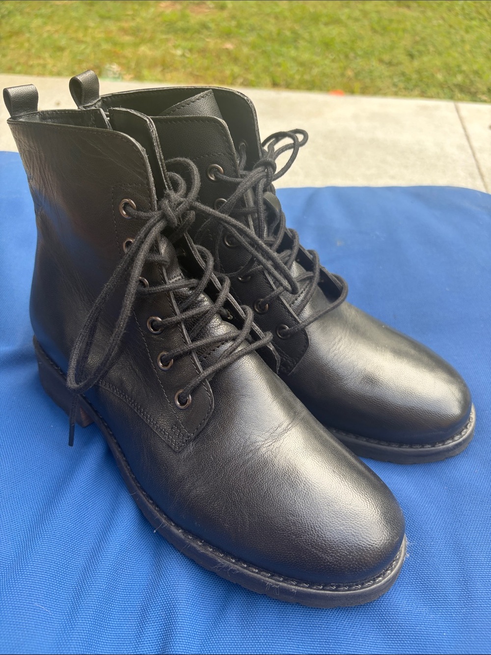 Steve Madden Black Leather Lace-Up Women's Combat Boots Gaylen Size 9
NEW